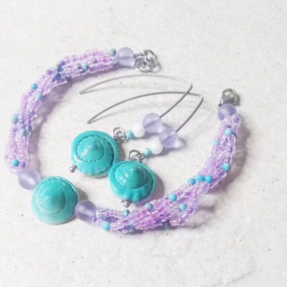Lilac Lavender Turquoise! Upbeat Multi Colored Shell Bracelet + Earring Set - Picture 1 of 15